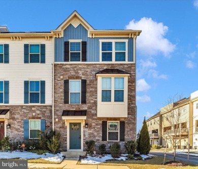 Lake Townhome/Townhouse For Sale in New Market, Maryland