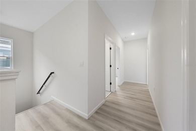 **Low HOA and NO CDD** Welcome to 6404 Sprucepine Ln, St. Cloud - photo 7