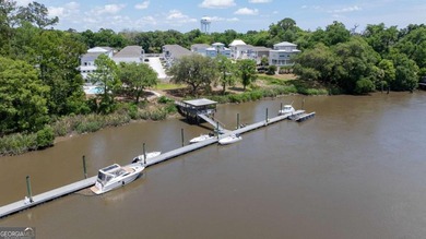 Is there a buildable homesite with deep water access near - photo 9