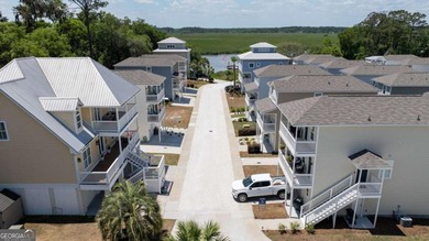 Is there a buildable homesite with deep water access near - photo 10