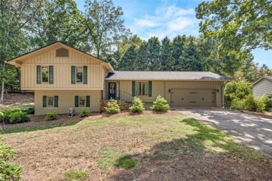 Lake Lanier Home For Sale in Gainesville Georgia