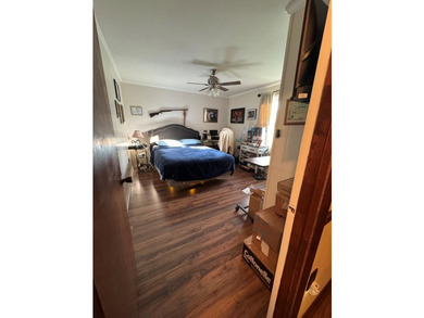 This 3/2 SWGA home is centrally located 10 miles south of - photo 12