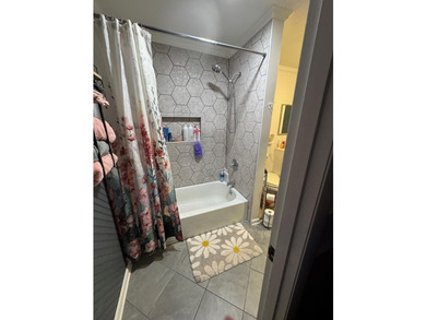 This 3/2 SWGA home is centrally located 10 miles south of - photo 14
