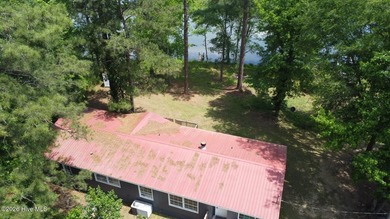 Nestled along the edge of beautiful Lake Sinclair, this recently - photo 34