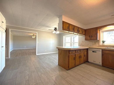 Tucked away on 5 fully fenced acres, this unique 3-bed, 2-bath - photo 35