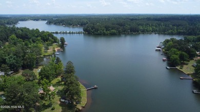 Nestled along the edge of beautiful Lake Sinclair, this recently - photo 39