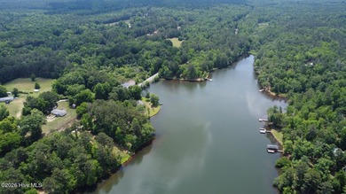 Nestled along the edge of beautiful Lake Sinclair, this recently - photo 42