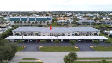 Cape Coral Lakes Area Condo For Sale in Cape Coral Florida