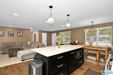 Welcome home! Completely renovated and updated within the last 2 - photo 5