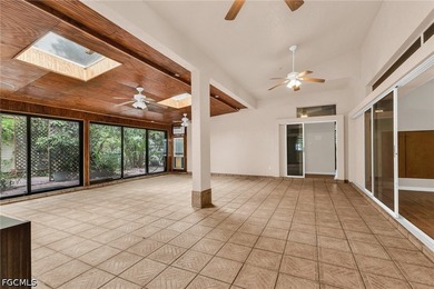MORNING COFFEE IN THE SUNROOM. EVENINGS SURROUNDED BY TROPICAL - photo 12