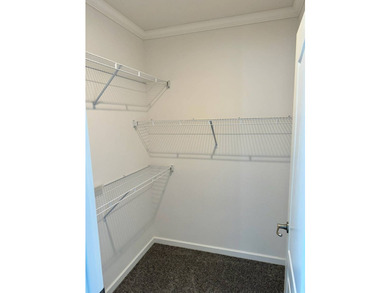 This new Skyline champion home is a 3 bed/2 bath. This home has - photo 20