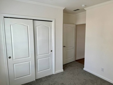 This new Skyline champion home is a 3 bed/2 bath. This home has - photo 28