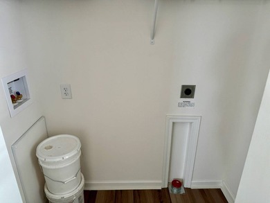 This new Skyline champion home is a 3 bed/2 bath. This home has - photo 30
