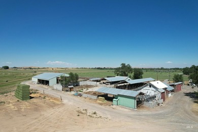 Price reduced on this high functioning farm near Vale is a - photo 40
