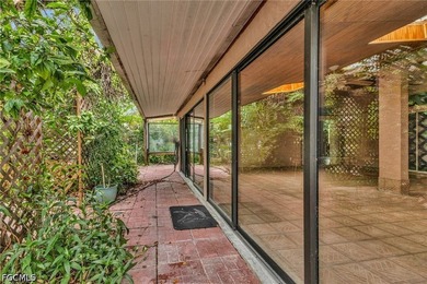 MORNING COFFEE IN THE SUNROOM. EVENINGS SURROUNDED BY TROPICAL - photo 42