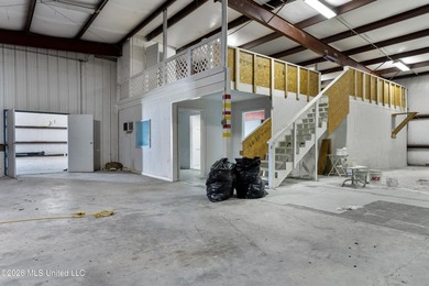 This 5,000-square-foot building, formerly operated as a county - photo 11