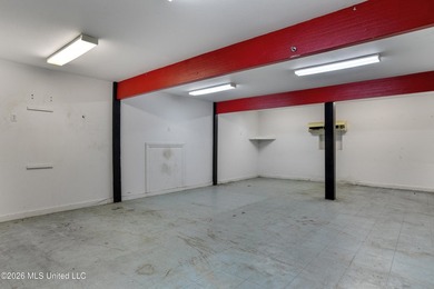 This 5,000-square-foot building, formerly operated as a county - photo 12