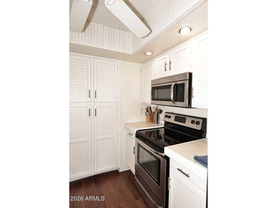 What an incredible townhome in the Racquet Club in Scottsdale - photo 13