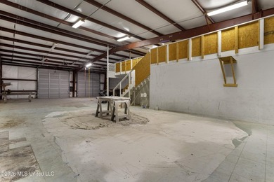 This 5,000-square-foot building, formerly operated as a county - photo 15