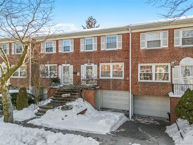 Sun filled, fully brick above ground 3 story townhouse with open - photo 1