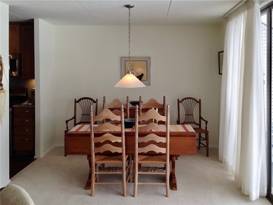 SOUGHT AFTER AND HARD TO FIND, 3 BEDROOM, 2 FULL BATH UNIT IN - photo 8