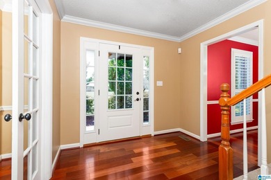 Beautifully updated 4 bedroom, 2.5 bathroom home on a large - photo 7