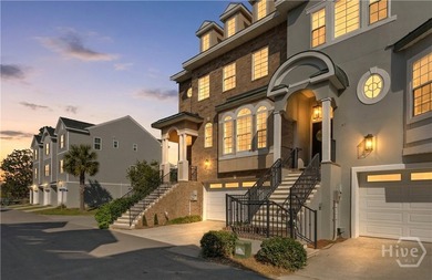 For the price of ordinary, you get extraordinary. Few homes - photo 8