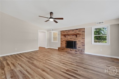 What a STUNNING transformation! Completley renovated 3 bedroom - photo 8