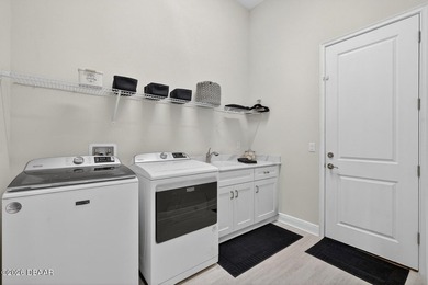 ***HOME BEING OFFERED FULLY FURNISHED MINUS A FEW - photo 11