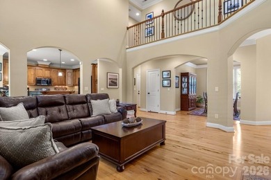 Beautiful full brick home nestled on a quiet cul-de-sac in a - photo 13