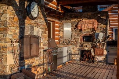 K BAR J RANCH - With 5 residences for a total of 8,988 square - photo 15