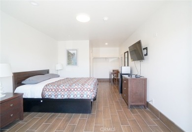 COMPLETELY REMODELED 16 UNIT MOTEL LOCATED IN SIGNAL HILL - photo 20