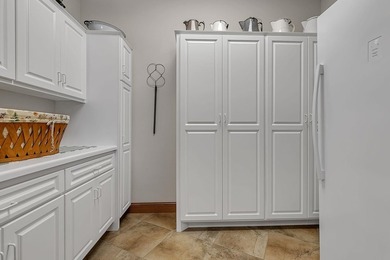 Experience an unparalleled lifestyle in this masterfully crafted - photo 20