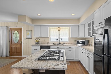 Welcome Home to the Best Kept Secret at 905 River Terrace*Built - photo 21