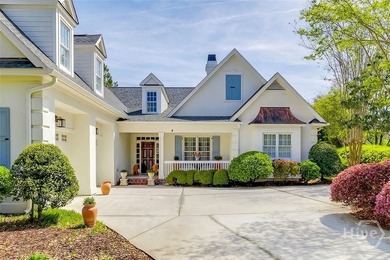 Unparalleled custom finishes, spacious rooms and an open concept - photo 2