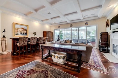 Unparalleled custom finishes, spacious rooms and an open concept - photo 5