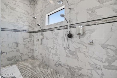 ***HOME BEING OFFERED FULLY FURNISHED MINUS A FEW - photo 26