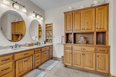 Experience an unparalleled lifestyle in this masterfully crafted - photo 28