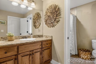 Beautiful full brick home nestled on a quiet cul-de-sac in a - photo 30