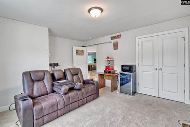 Welcome to this stunning, turn-key residence in Northeast - photo 33