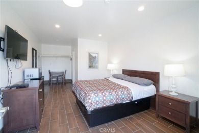 COMPLETELY REMODELED 16 UNIT MOTEL LOCATED IN SIGNAL HILL - photo 38