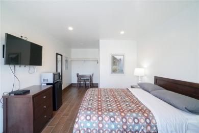 COMPLETELY REMODELED 16 UNIT MOTEL LOCATED IN SIGNAL HILL - photo 39