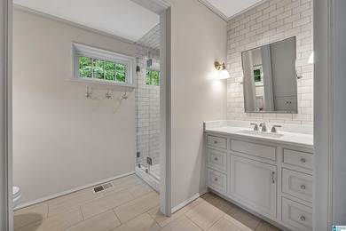 The Creek House is a blend of architectural brilliance and - photo 41
