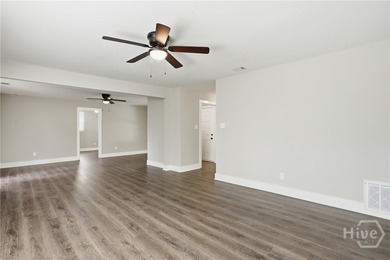 Beautifully renovated and move-in ready, this 4 bedroom, 3 - photo 8