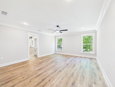 Welcome to 316 Boxer Ave in Niceville! This beautiful two-story - photo 11