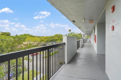 Lake Condo For Sale in Coconut Creek, Florida
