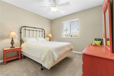 Welcome to this large, turnkey 3-bedroom, 2.5-bath end-unit - photo 22