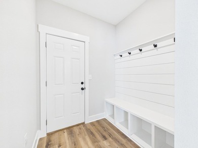 Welcome to 316 Boxer Ave in Niceville! This beautiful two-story - photo 26