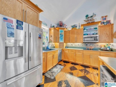 Smith Lake water front lake home with 2 lots located in Stoney - photo 34