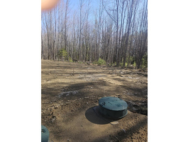 Awesome location for your dream home! Seller has a building - photo 8